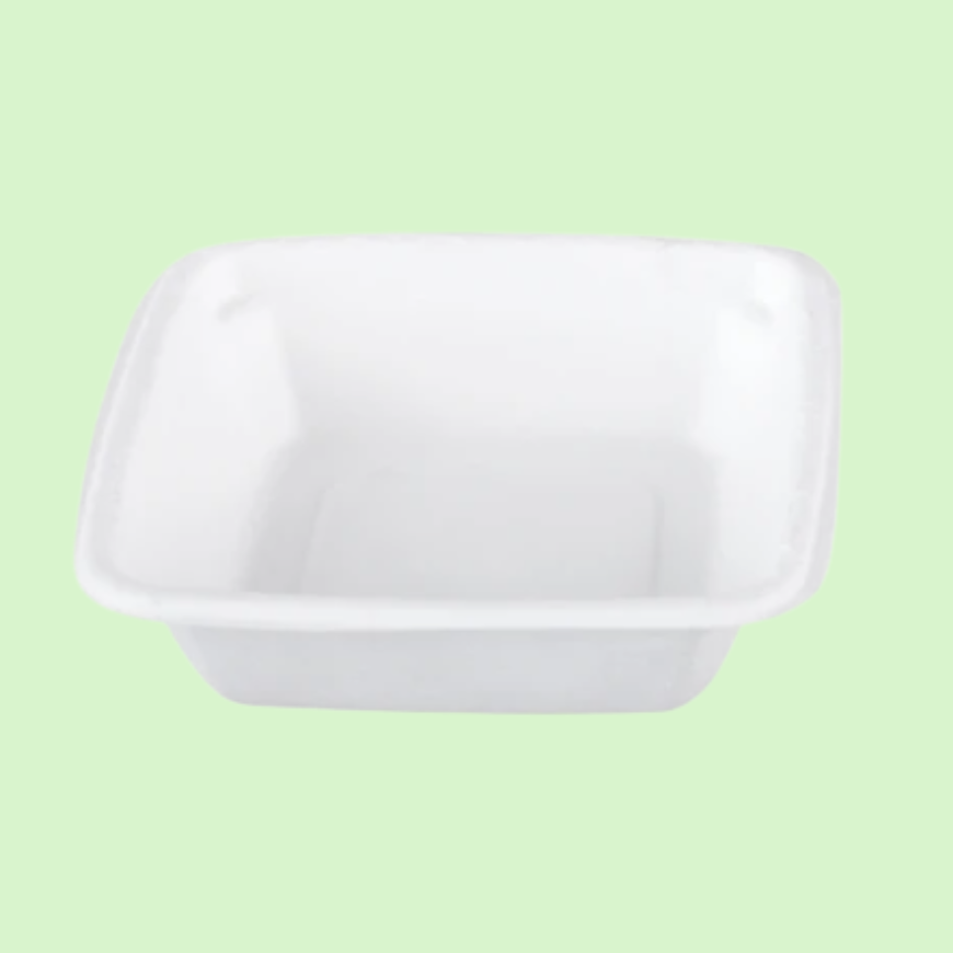 Single compartment 1-D bagasse tray, 150mm length, for snacks and appetizers.